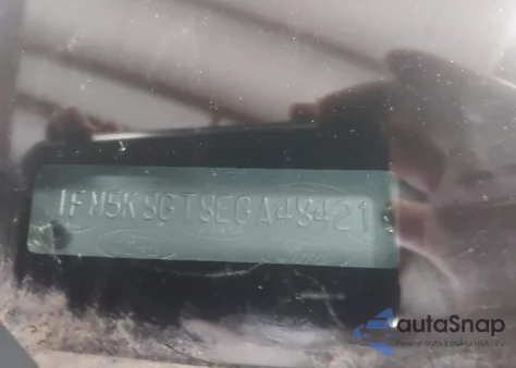 2014 Ford Explorer Sport из США, поврежденный, VIN 1FM5K8GT8EGA48421